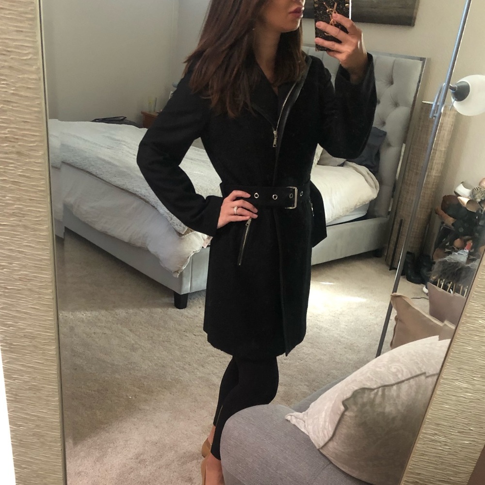 Tahari Black wool blend coat